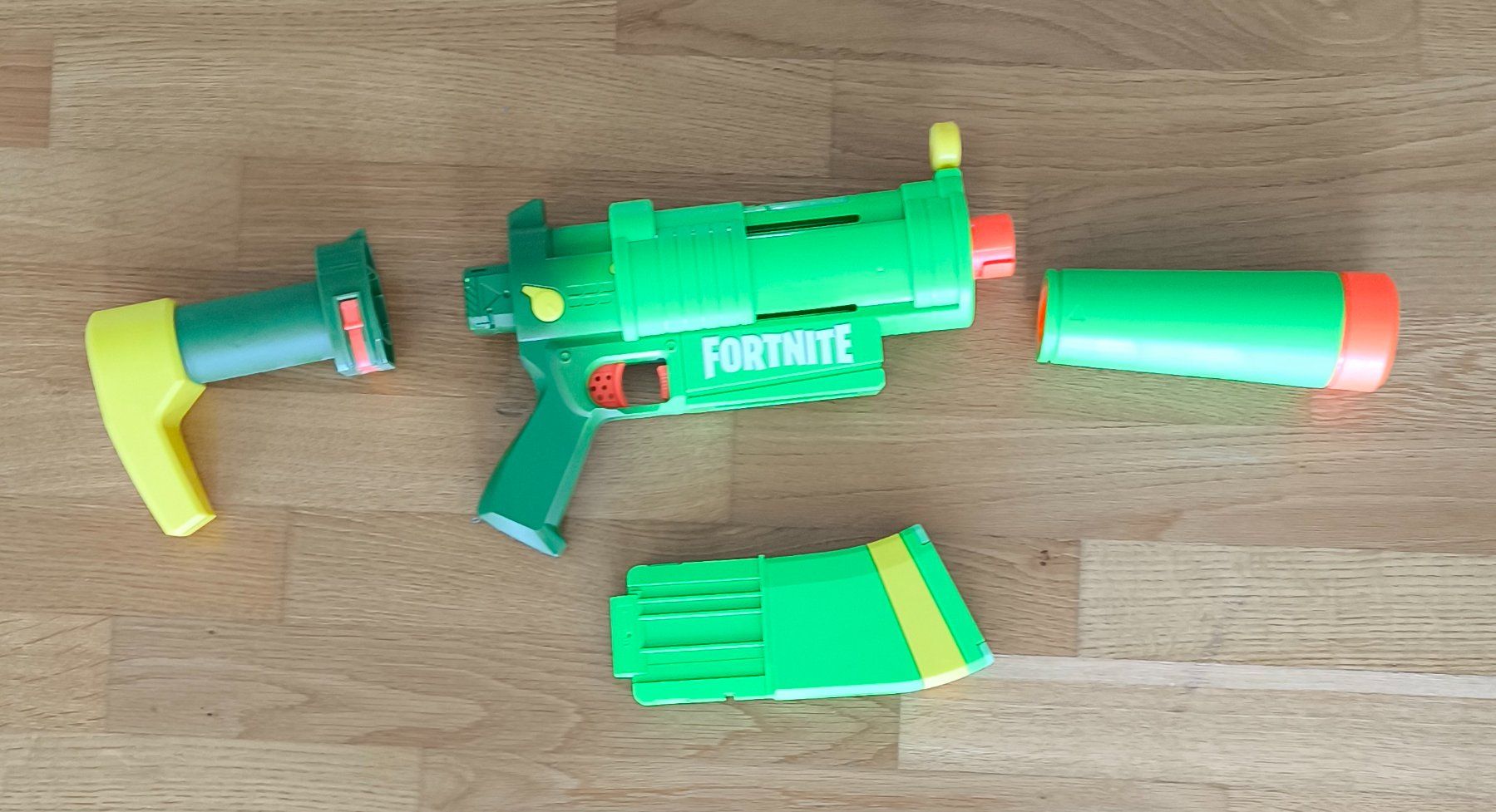 Nerf Giocattoli: Nerf Fortnite SMG-Zesty Elite – Usato da Arbon venduto da Laszlo.Novak 3