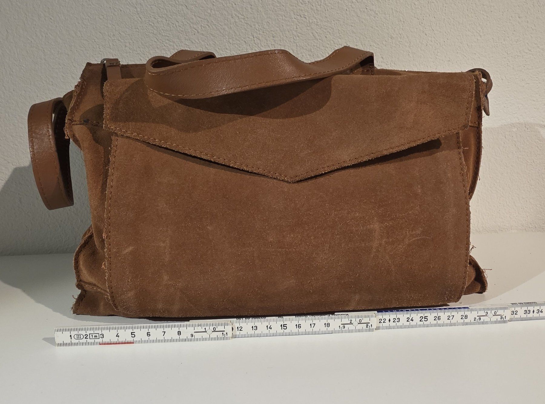 Borse da donna: Schöne Wildledertasche in Braun – Usato da Wichtrach venduto da Croianer 2
