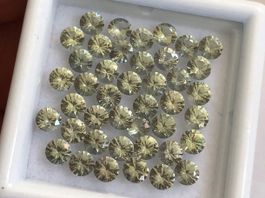 SAPHIRE  (N)= unbehandelt  grün Brilliantschliff   3.0mm