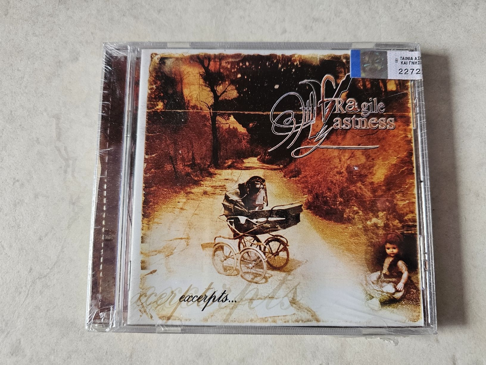 CD: Fragile Vastness  -  Excerpts  /  Fabrikneu – Nuovo e nell'imballaggio originale da Schneisingen venduto da backstore24
