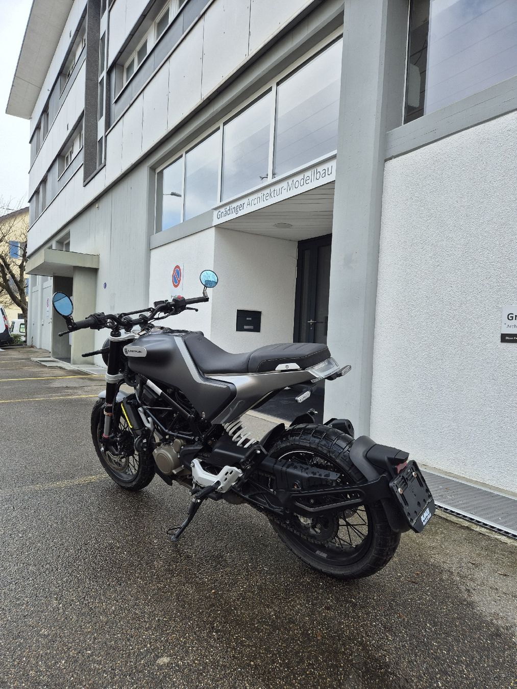 Husqvarna Strasse: Husqvarna Svartpilen 125 – Gebraucht aus St. Gallen von miki1970 2