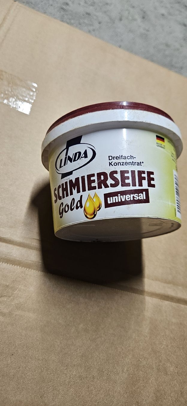 Wetrok Prodotti di pulizia:  Gold Universal Reiniger  – Usato da Baar venduto da Vel...Baar45