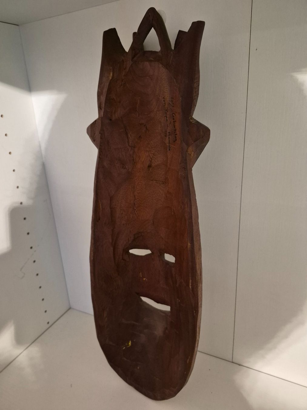 Internationale Kunst: Afrikanische Holzmaske, Wanddeko.(57x19.5cm) – Gebraucht aus Münchenstein von tsp01 1