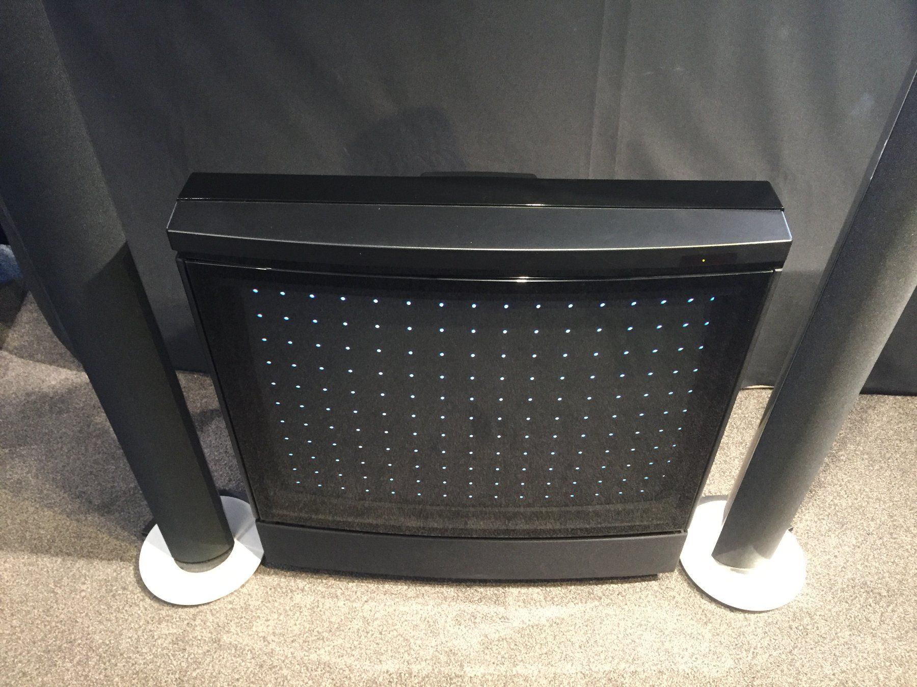 Bang & Olufsen Televisori: Bang & Olufsen MX6000 mit Beolab2500 – Usato da Würenlingen venduto da Schneiderhifi 5
