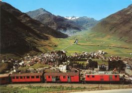Andermatt  UR  mit  Furka-Oberalp-Bahn