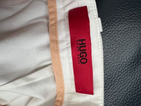 Hose HUGO Boss Harle-3 weiss Grösse DE 34 neuwertig