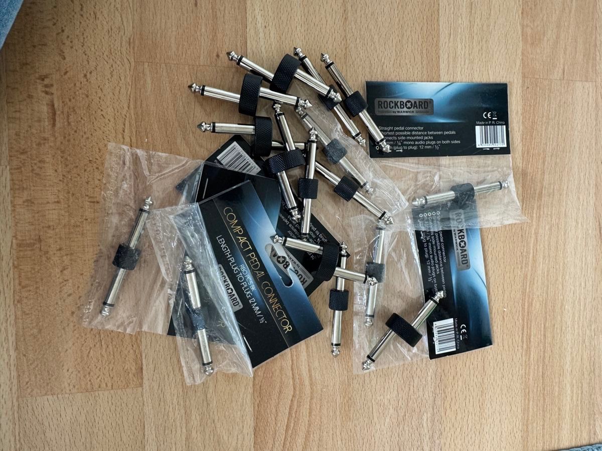 Kabel: Patchkabel und Direktverbinder für Floorboards – Gebraucht aus Wichtrach von AdrianZ 1