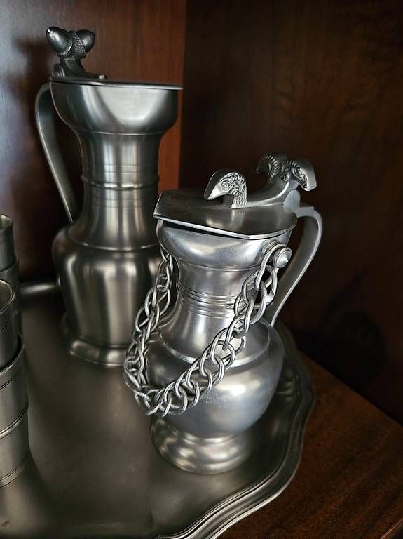 Set di piatti: Lot de channes en étain – Usato da Echarlens venduto da biker333 2