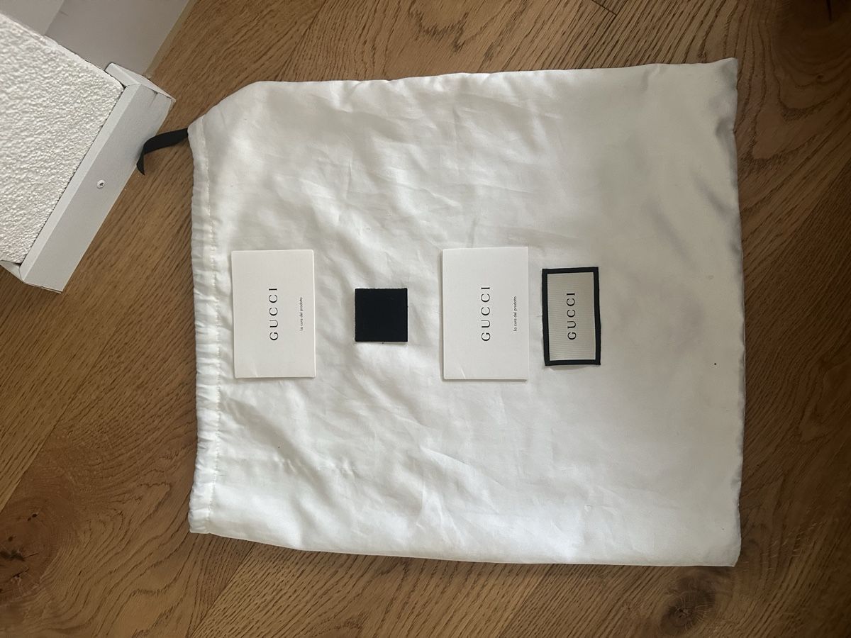 Gucci Borse da donna: Gucci Marmont Samt schwarz small – Usato da Zürich venduto da ann_6wjf 9