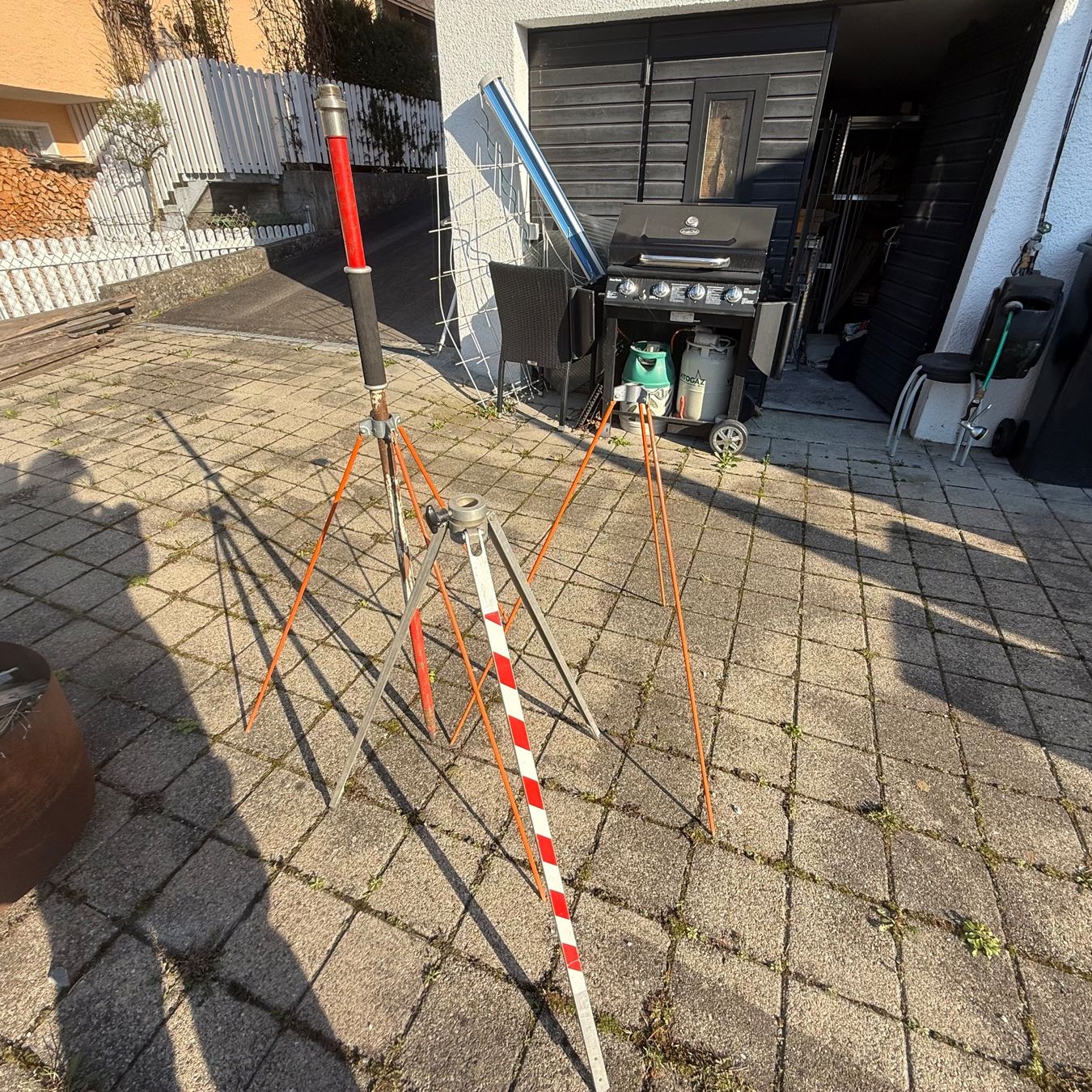 Tutti gli attrezzi: Dreibeiene für Salons – Usato da balzers venduto da ..m 1