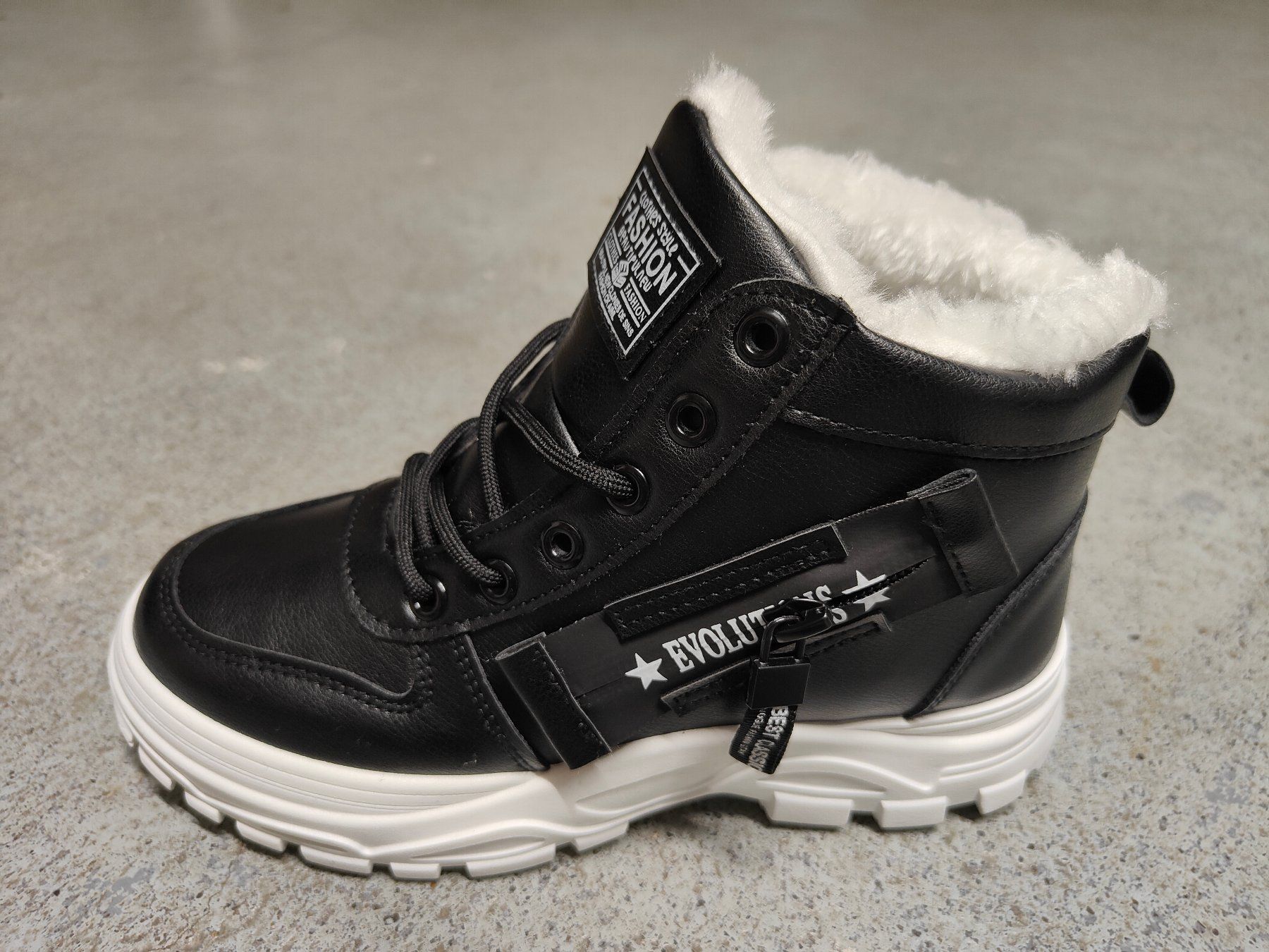 Scarpe da donna: Winterschuhe – Nuovo (secondo la descrizione) da Zollikofen venduto da Cecilia18 1
