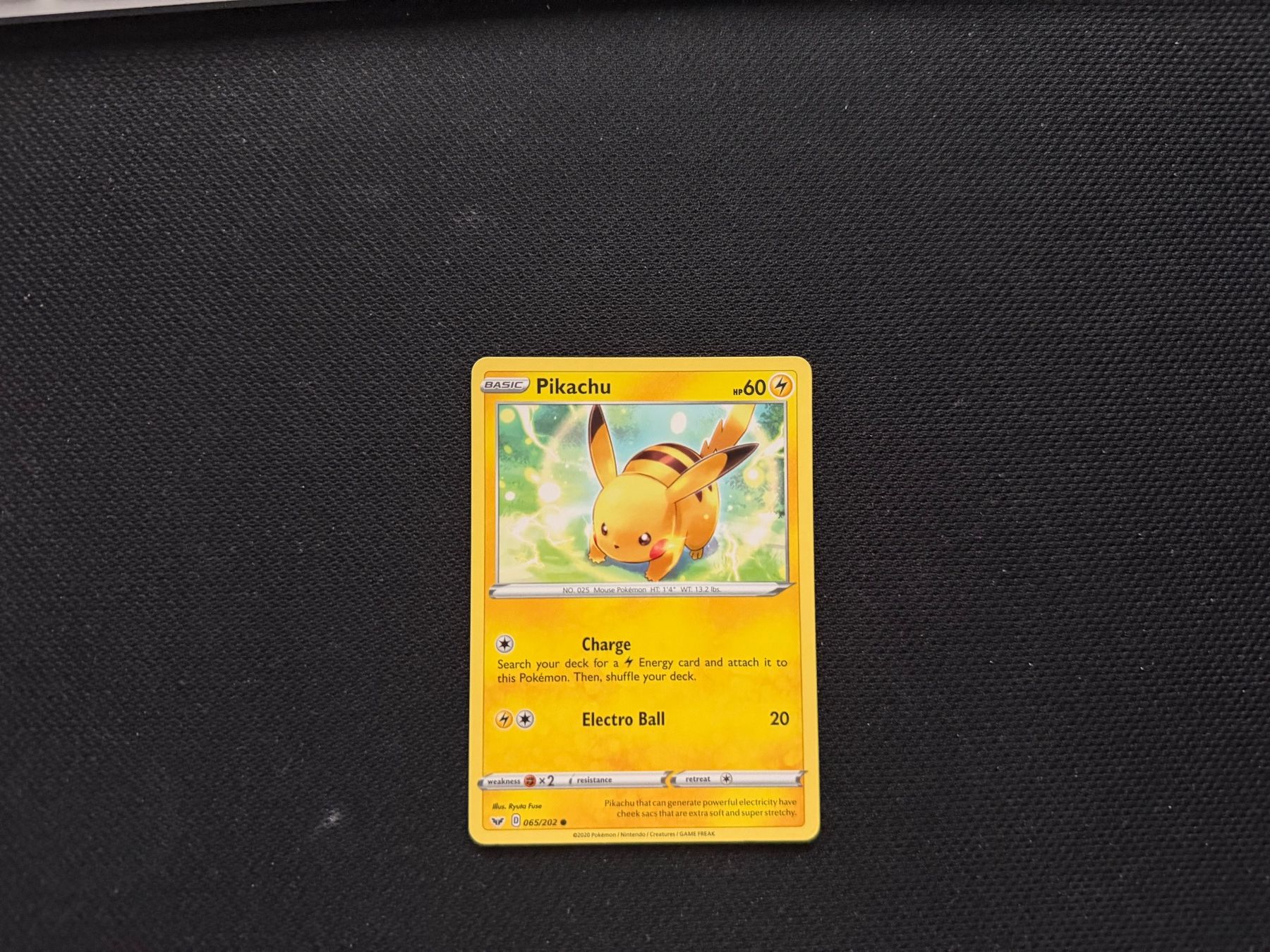 Pokémon Cartes à collectionner: Pikachu 065/202 – D'occasion à Zürich par mountainwizard00