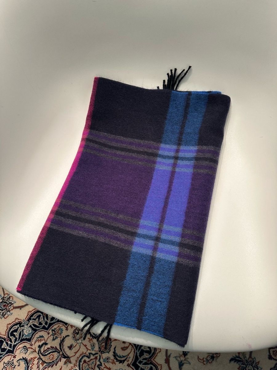 Foulard & Sciarpe: Schal aus Wolle – Nuovo (secondo la descrizione) da Binningen venduto da Yuliya15 2