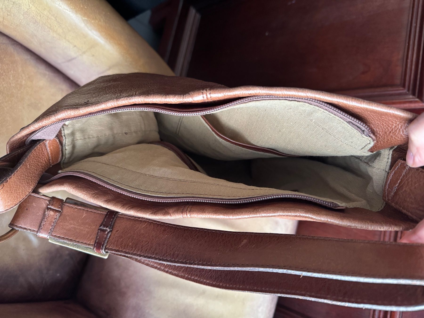 Sacs femmes: Ledertasche – D'occasion à Obfelden par cesarina10 9