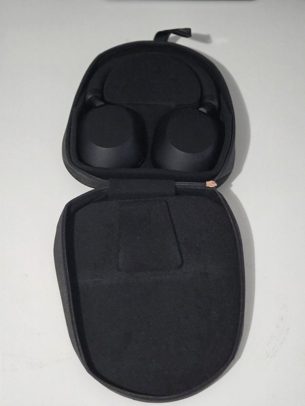 Kopfhörer: Sony Kopfhörer WH-1000XM5 – Gebraucht aus Kreuzlingen von digisurfer 1