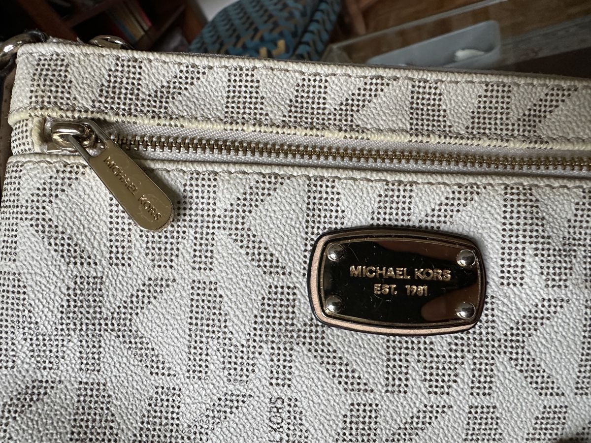 Michael Kors Portamonete: Michael Kors Wristlet - FINAL SALE! – Usato da Genève venduto da Good_finds 2