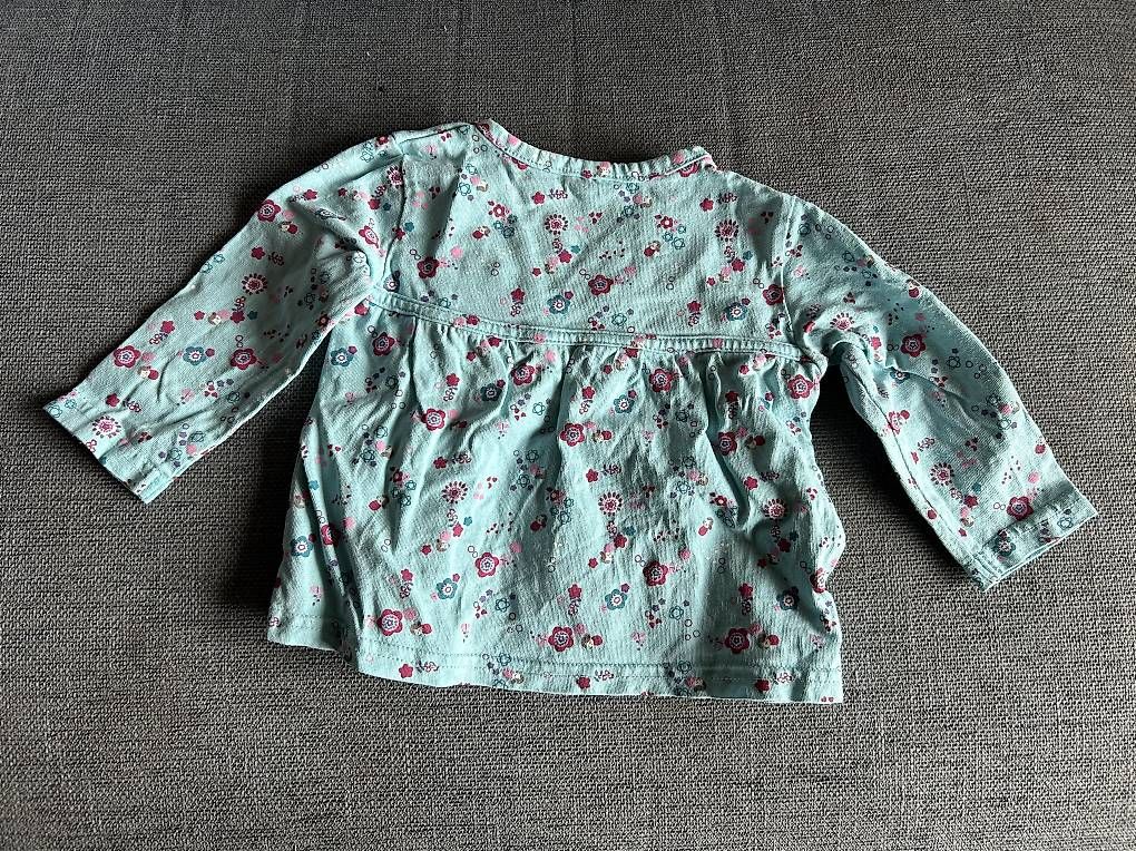 Kleiderpakete & -sets: Langarmshirt / Röckli, Grösse 3-9 Monate – Gebraucht aus Gsteigwiler von mischu20 1
