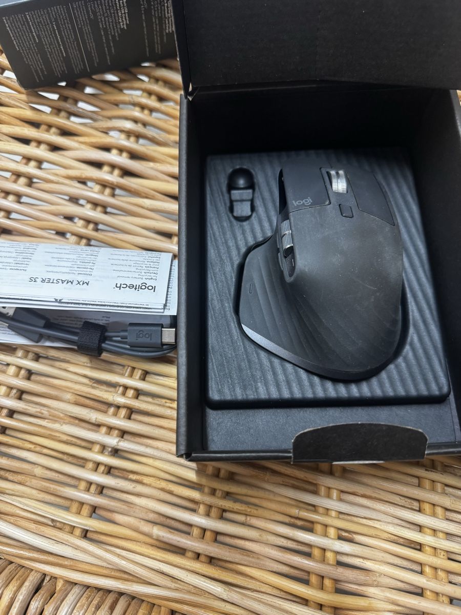 Logitech Souris: Logitech MX Master 3S Maus, Performance Wireless, neuwertig – D'occasion à Zürich par JUMAI06 2