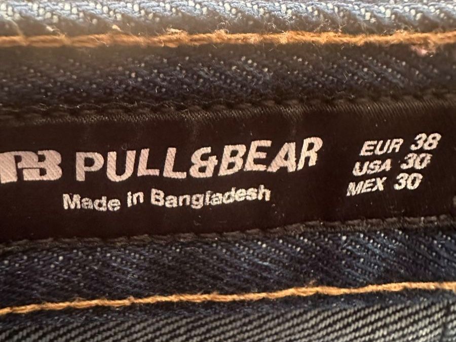 Pull&Bear Jeans: Pull&Bear Straight Leg Raw Denim Jeans – Nuovo (secondo la descrizione) da Chur venduto da dajan.17 4