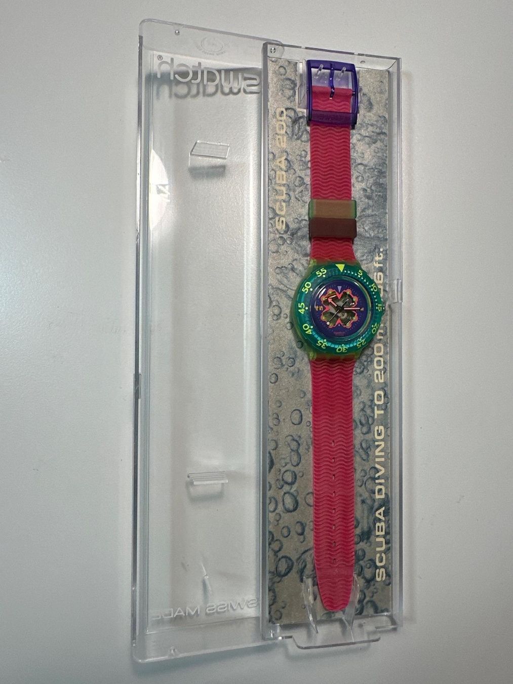 Swatch Orologi: Swatch SDJ101	Bay Breeze	Scuba 200 – Nuovo e nell'imballaggio originale da Küsnacht ZH venduto da Luphia