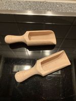 2 kleine und neue Holzschöpflöffel aus Naturholz