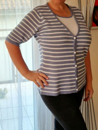 Kurzarm Strickbluse, Gr. L