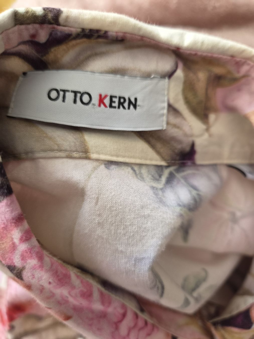Camicette: Otto Kern, wunderschöne florale Bluse Gr. 44 – Usato da Frenkendorf venduto da Moon111 3