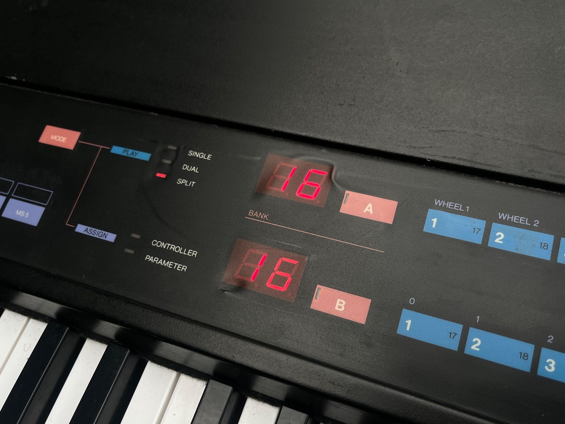 Yamaha Strumenti musicali: YAMAHA KX-88 Master Keyboard – Usato da Wiesenberg venduto da swissantik 7