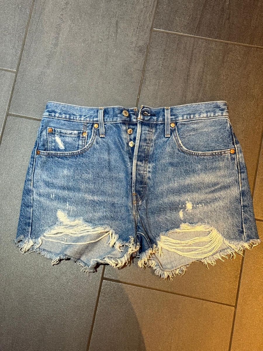 Levi's Jeans: Levis Shorts, Vintage Look, Gr. L – Nuovo (secondo la descrizione) da Büsserach venduto da SalebyGianni