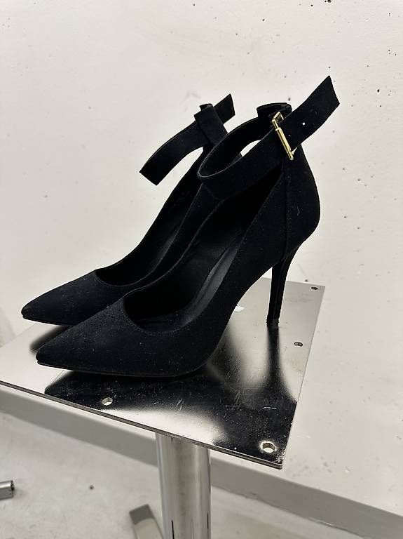 Scarpe da donna: High heels spitz, Graceland, Grösse 38 – Usato da Lenzburg venduto da kat_7zxy