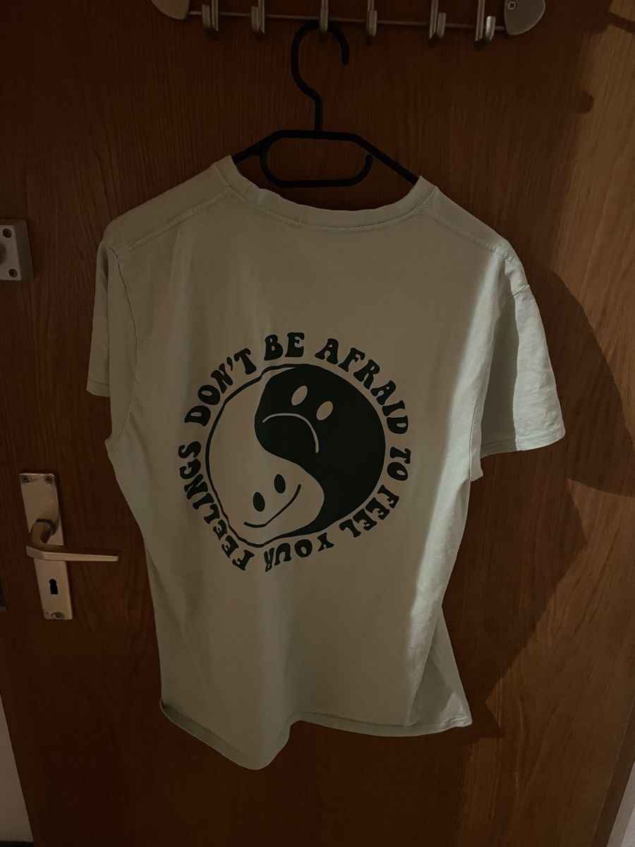 T-shirt: Grünes T-Shirt – Usato da Lenk im Simmental venduto da banane50626 1