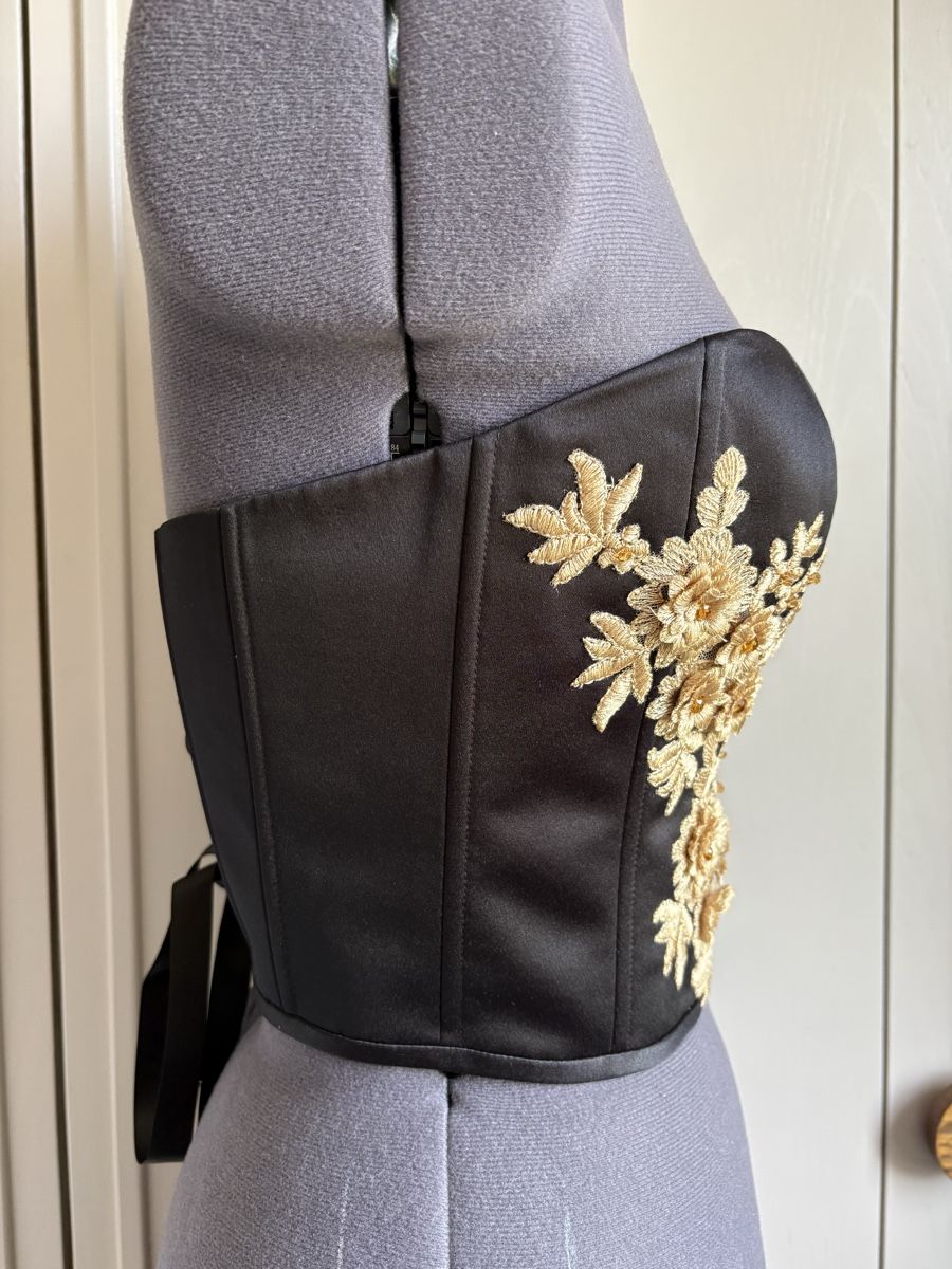Top: Schwarzer Corsage Top / Korsett – Nuovo e nell'imballaggio originale da Oensingen venduto da Chicotus 2
