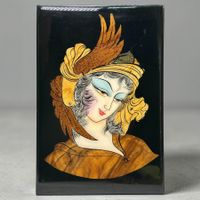 Marqueterie persane vintage sur bois laqué, bois et nacre