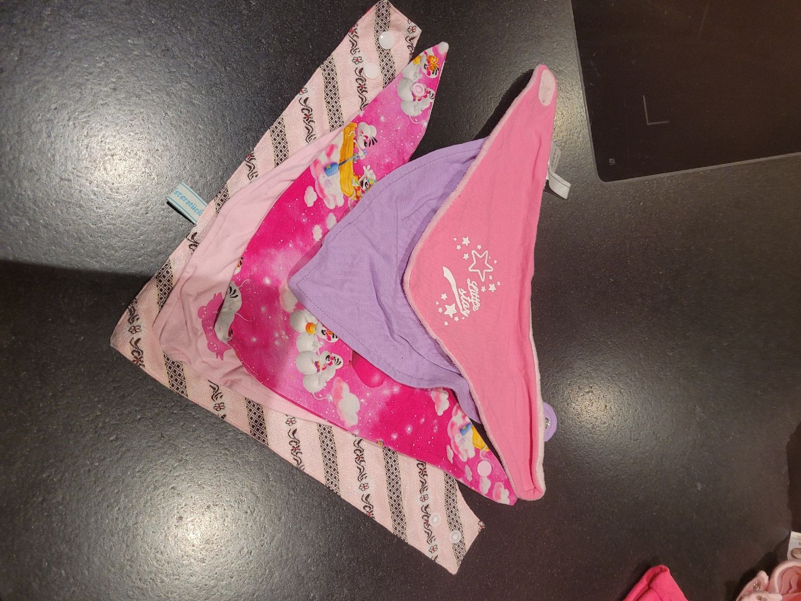 Lotti & Set di vestiti: Grosses Mädchen Kleiderpaket Gr. 50/56 – Usato da Trub venduto da meless 6