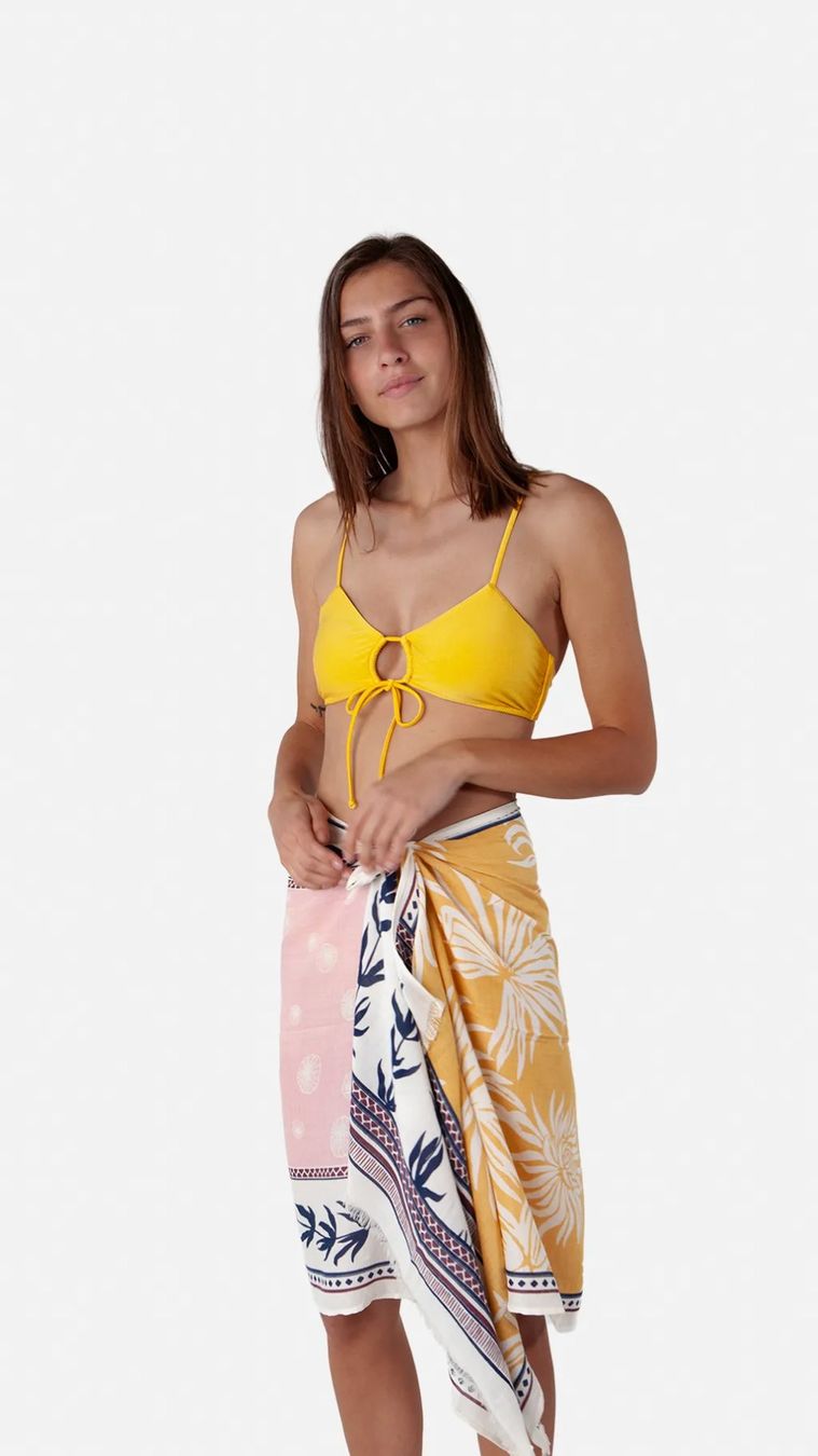 Barts Foulards, Tücher & Schals: Barts Damen Pareo – Neu und originalverpackt aus Bad Ragaz von AKahlon