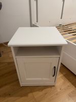 2 IKEA SONGESAND Nachttische in Weiss