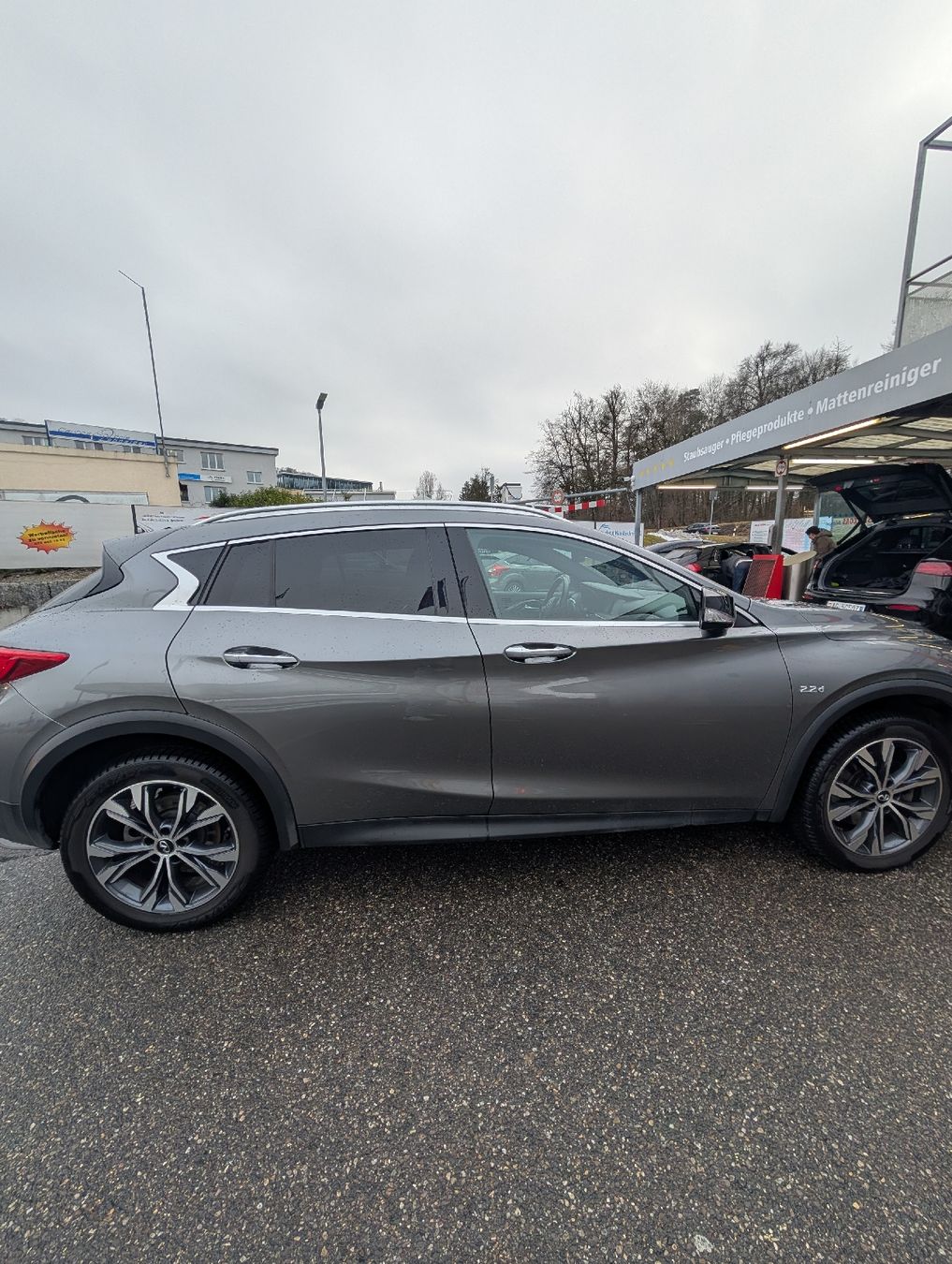 Carrozzine: INFINITI QX30 AWD 2.2D – Nuovo (secondo la descrizione) da Mellingen venduto da Sepoo 6