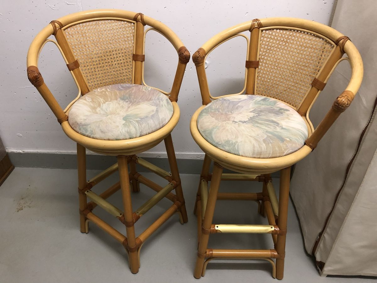 Sgabelli: 2 edle RATTAN Barhocker drehbar – Usato da Widen venduto da evce1318 4