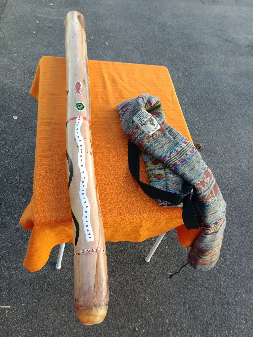 Musikinstrumente: Didgeridoo mit Tasche, 135cm, Klanginstrument, Top! – Gebraucht aus Steinen von HELD84 1