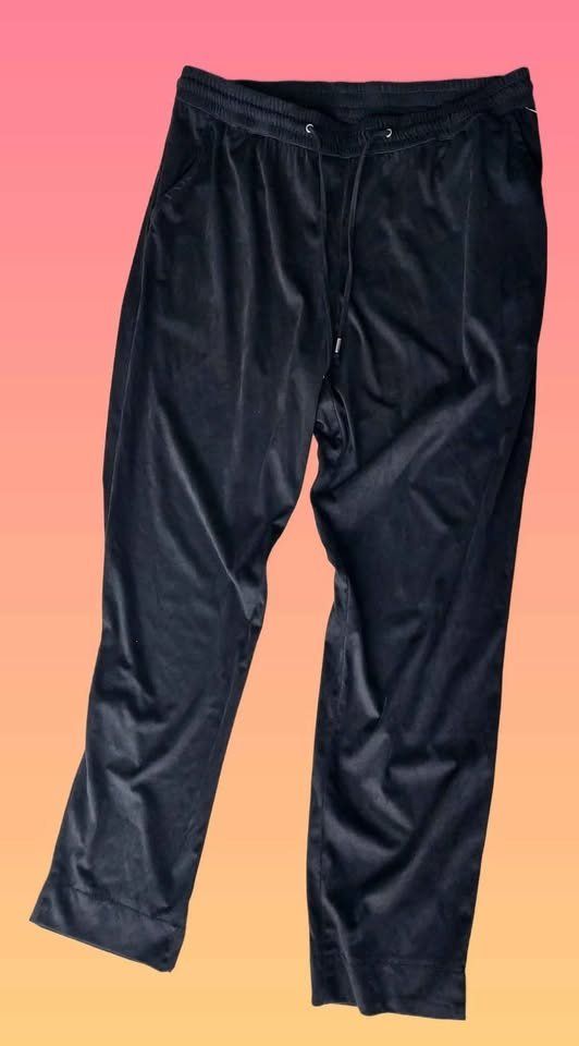 C&A Pantaloni: Bequeme Freizeithose NEU – Nuovo e nell'imballaggio originale da Aarburg venduto da Hystoria