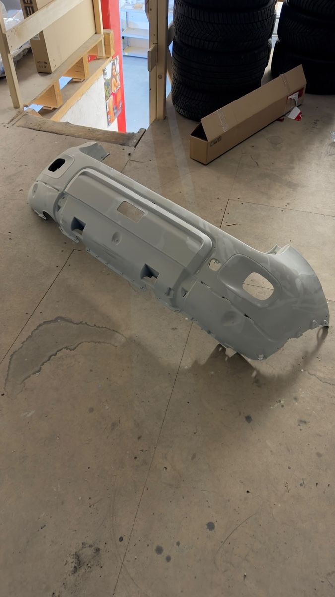 Fiat Tutti pezzi di ricambio auto: FIat Panda Stossstange Hinten  – Usato da Oftringen venduto da Lot89 1