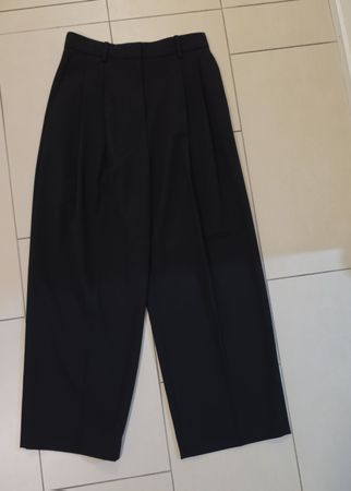 Elegante, schwarze Stoffhose, Grösse 34, Neu!