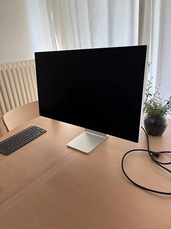 Monitor: Apple 27" Studio Display Monitor Standardglas – Usato da Ittigen venduto da jimmy_ 3