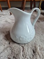 Pichet, pot à lait en porcelaine de Limoges C58