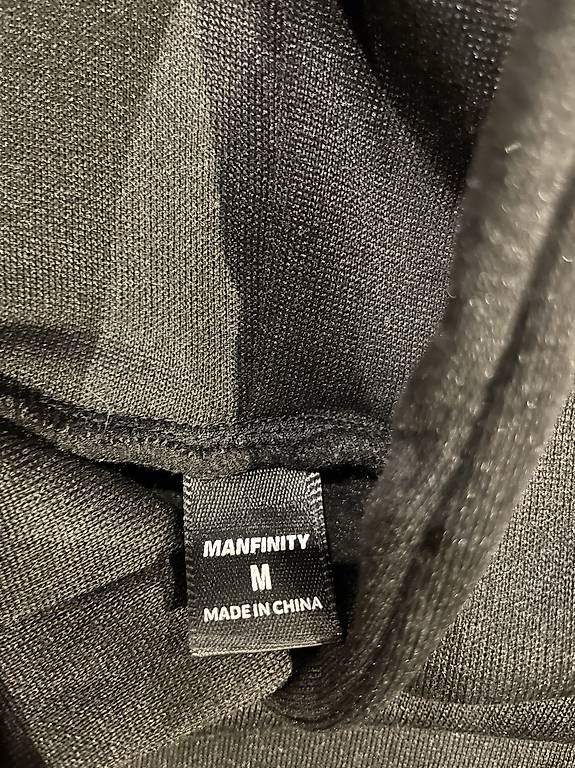 Maglioni & Felpe: Pull homme neuf taille M – Nuovo e nell'imballaggio originale da Martigny-Croix venduto da jen_t9fp 1