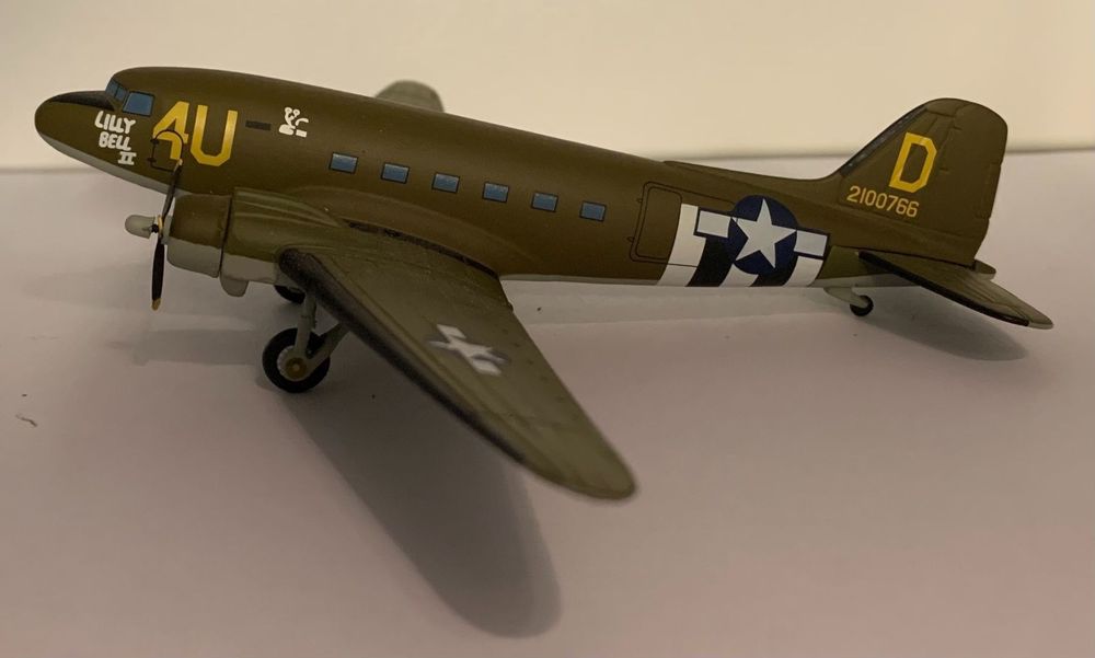 Maquette Avion CORGI Douglas C-47 Skytrain 101st Airborne D-Day 1/144