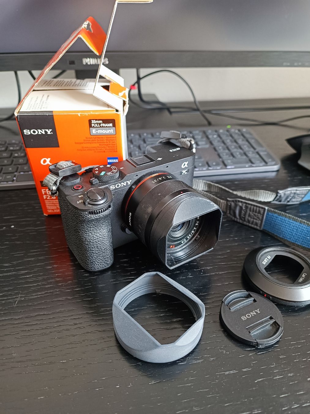 Zeiss Objektive: Sony Zeiss FE 35mm F2.8 – Gebraucht aus Oeschgen von timeout_helvetia