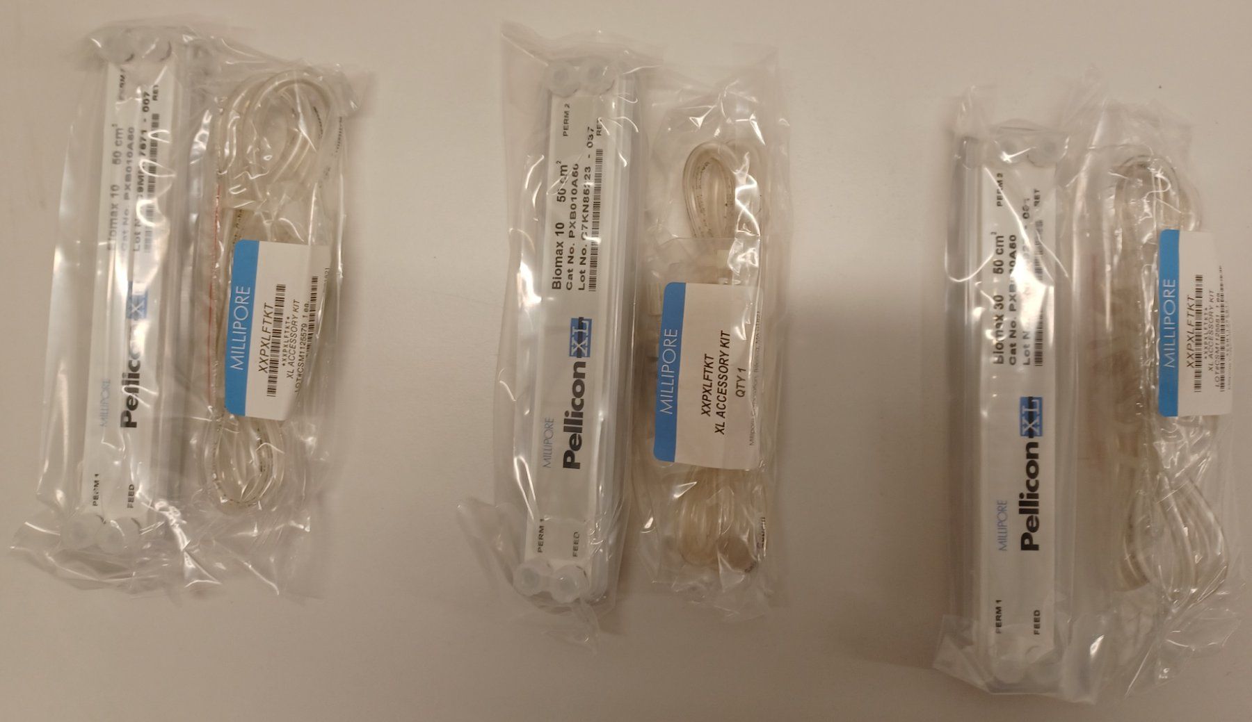 Accessori da laboratorio: Millipore Pellicon XL Filter 2 x PXB010A50, 1 x PCB030A50 – Nuovo (secondo la descrizione) da Niederdorf venduto da LeptonAG_Labor 1