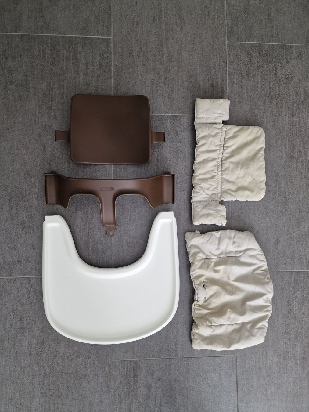 Stokke Seggioloni: Tripp Trapp Babyset, Tray, Bezug – Usato da Root venduto da Tanja.st