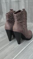 Stiefel im Western-Look - 38 - Taupe mit Nieten-Verzierung